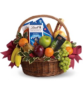 FruitsAndSweetsChristmasBasketSm.jpg